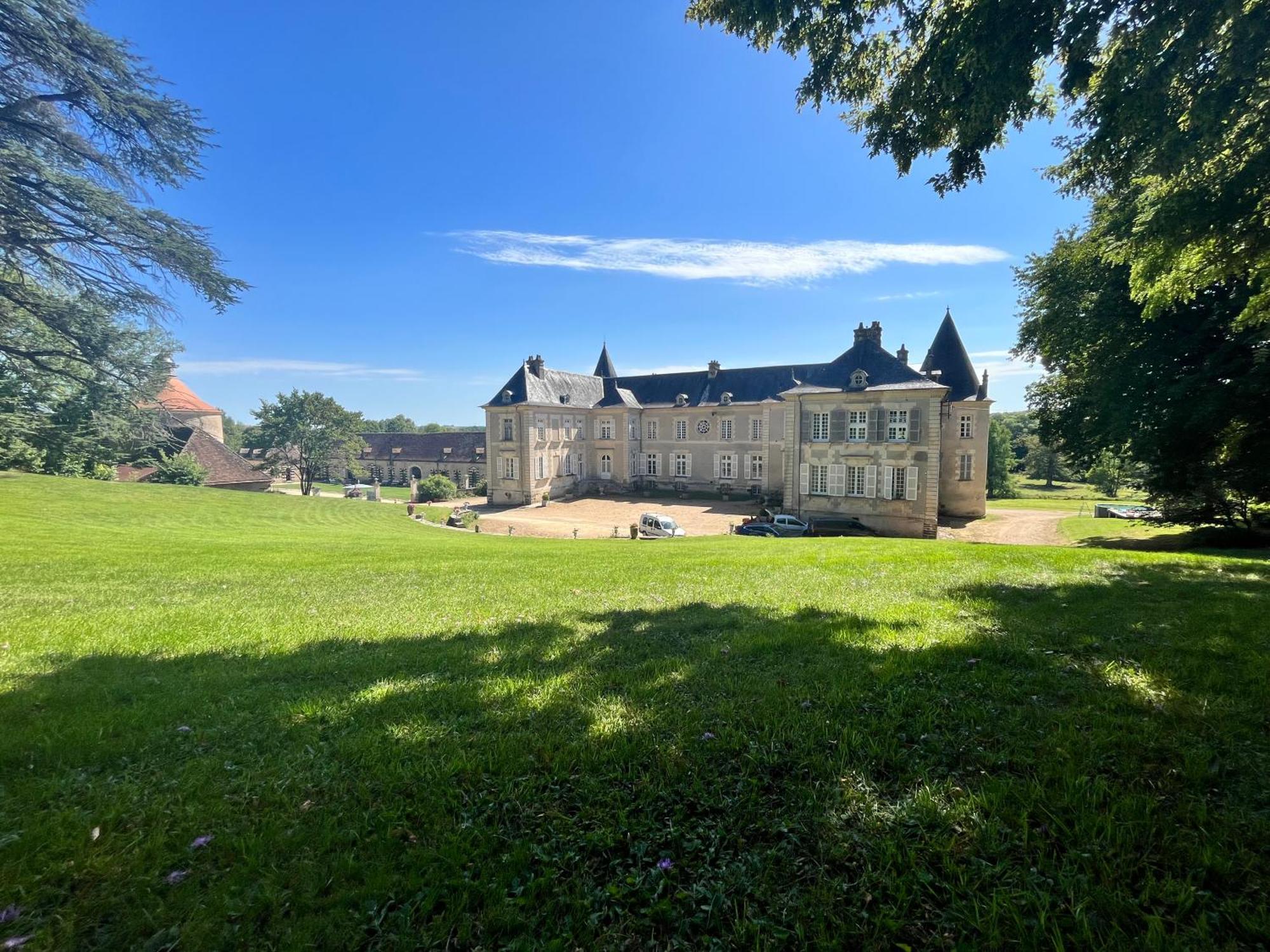Sens-Beaujeu Chateau De Beaujeu מראה חיצוני תמונה