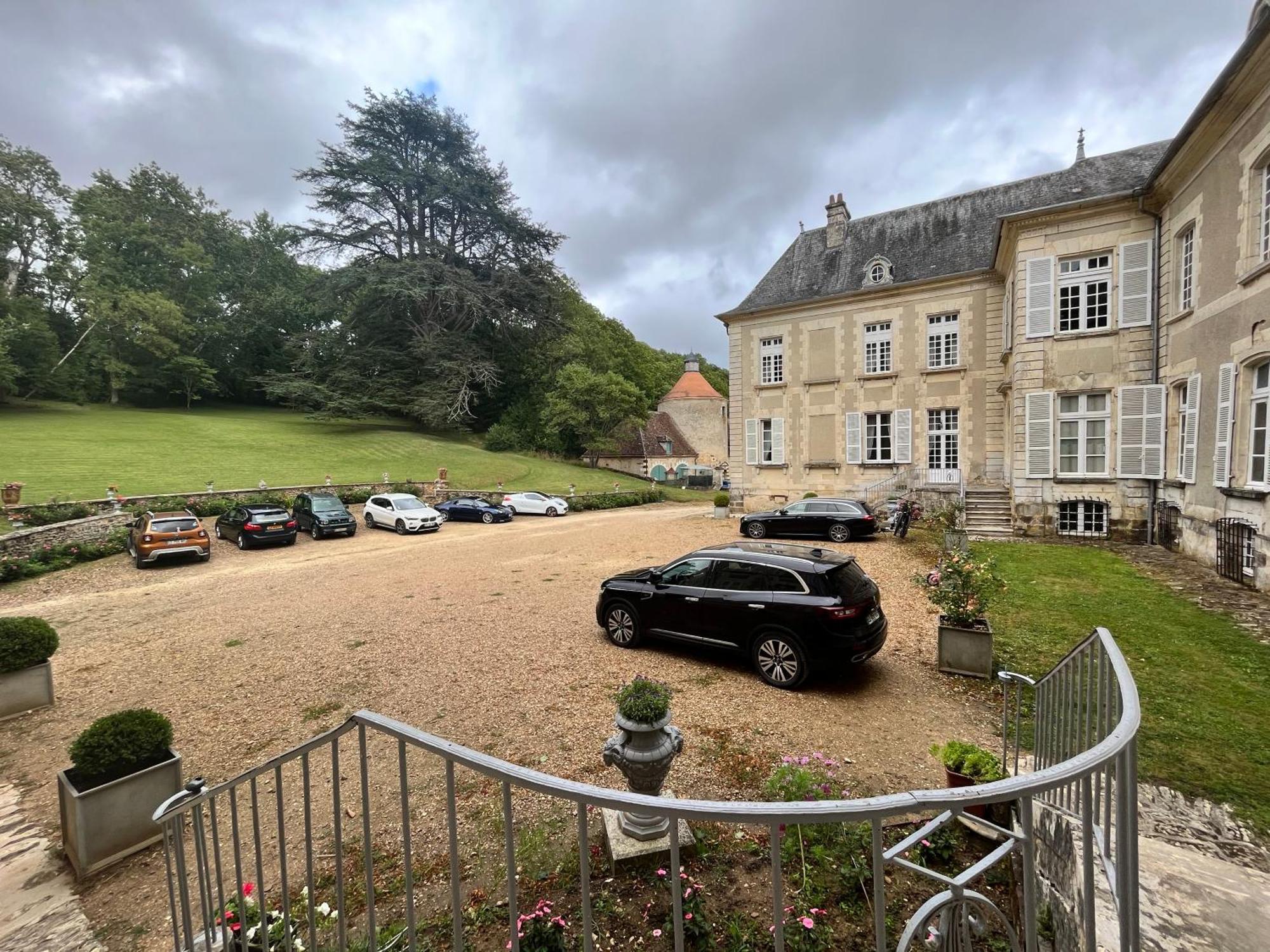 Sens-Beaujeu Chateau De Beaujeu מראה חיצוני תמונה