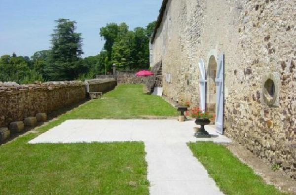 Sens-Beaujeu Chateau De Beaujeu מראה חיצוני תמונה