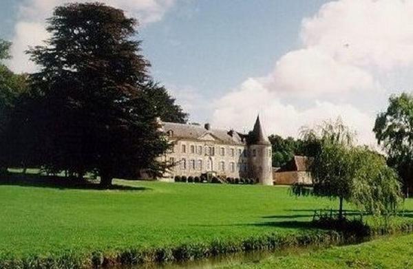 Sens-Beaujeu Chateau De Beaujeu מראה חיצוני תמונה